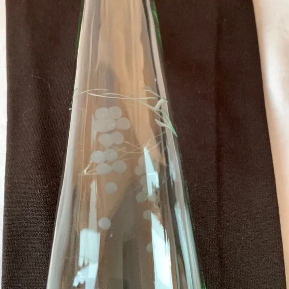 Ice Green Glass Bud Vase Etched with Grapes Hourglass Shape 9.5” tall - Picture 4 of 5
